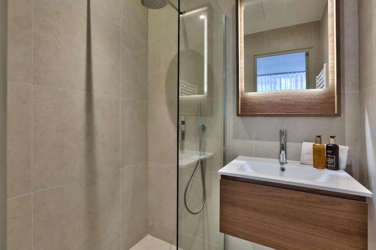 138 - Urban Beautiful Duplex In Saint Germain Appartement Parijs