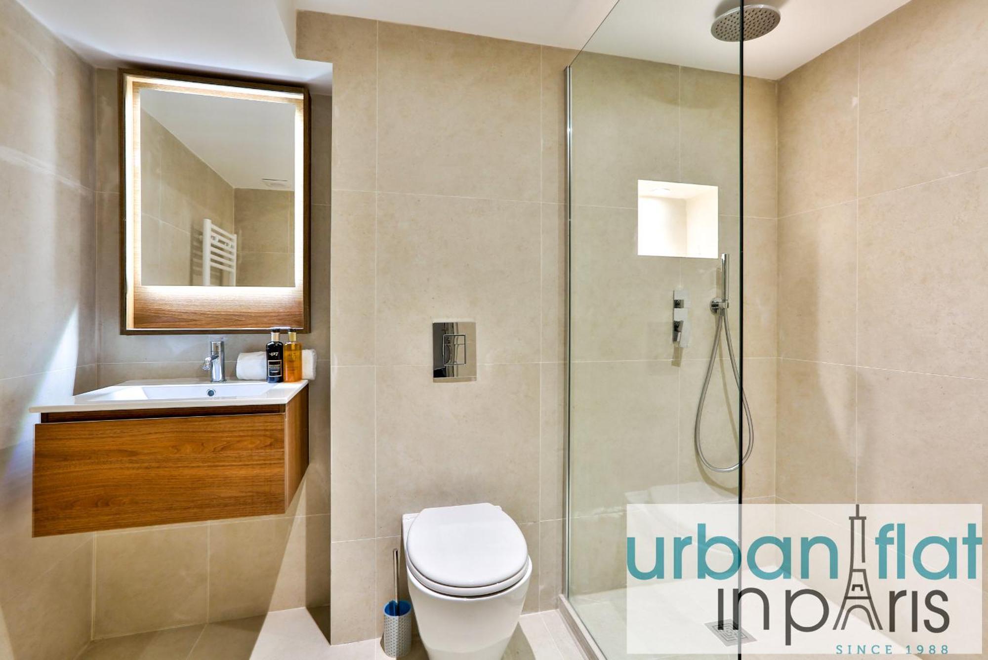 138 - Urban Beautiful Duplex In Saint Germain Appartement